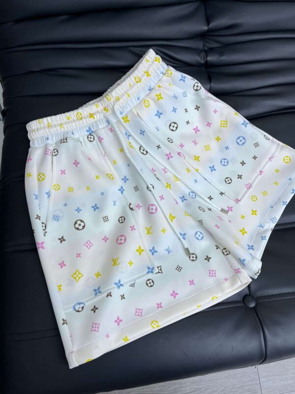 Multicolor Motifs Shorts And T- Shirt White For Women