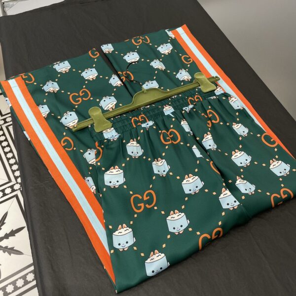Orange Border Jacket And Pants Green For Women