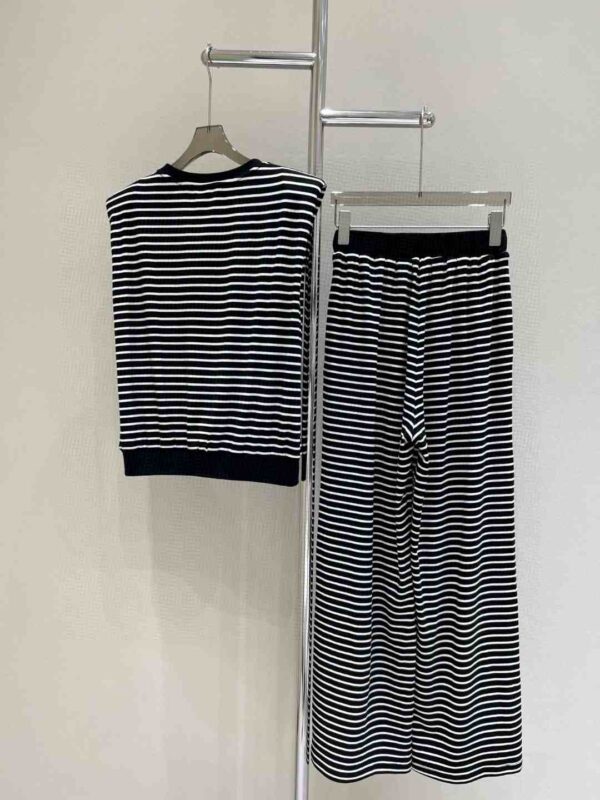 Pants And Sleeveless Shirt Black For Women