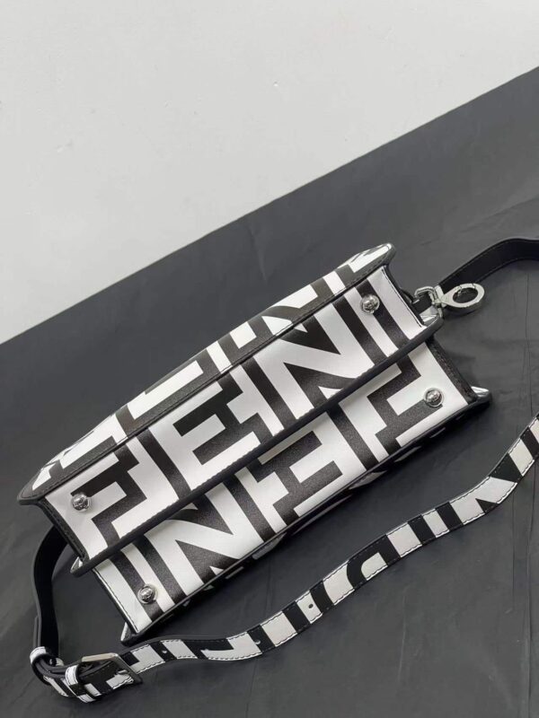 1:1 Replica Peekaboo Iseeu Small Bag Black And White For Women 10.5in/ 27cm