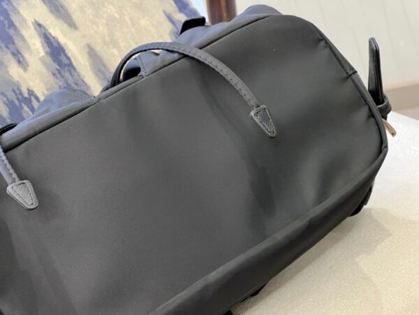 PR004  - Prada Women's Fashion Bag