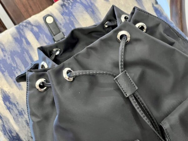 PR004  - Prada Women's Fashion Bag