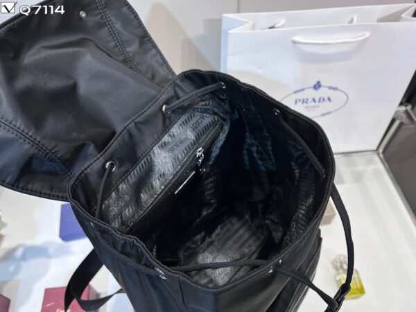 PR005  - Prada Women's Fashion Bag