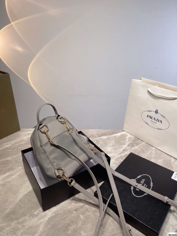 PR007  - Prada Women's Fashion Bag