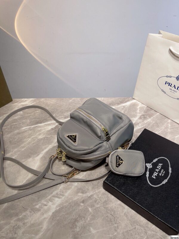 PR007  - Prada Women's Fashion Bag