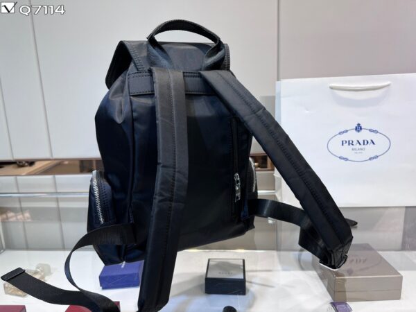 PR008  - Prada Women's Fashion Bag