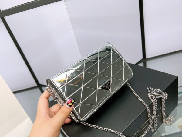 PR010  - Prada Women's Fashion Bag