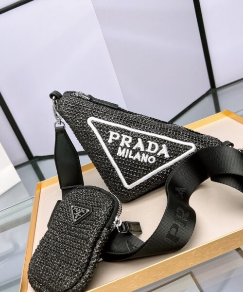 PR011  - Prada Women's Fashion Bag