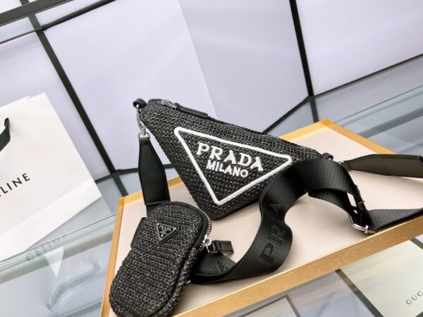 PR011  - Prada Women's Fashion Bag