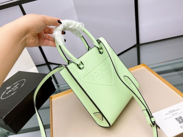 PR012  - Prada Women's Fashion Bag