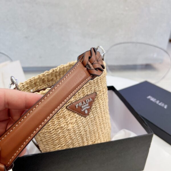 PR02  - Prada Women's Fashion Bag