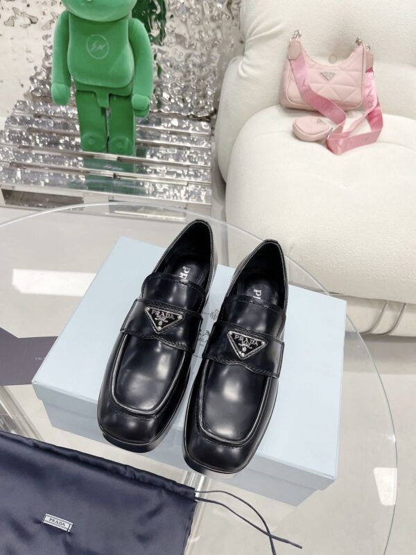 Prada Brushed Loafers Black For Women 1in/25mm PRD 1D902M_055_F0002_F_025