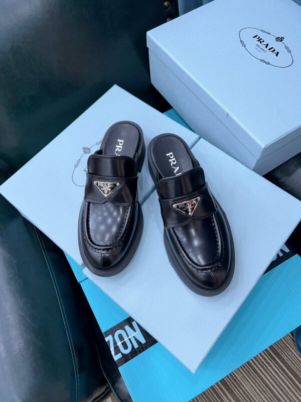 Prada Chocolate Brushed Mules Black For Women 1.6in/40mm PRD 1D652M_055_F0002_F_040