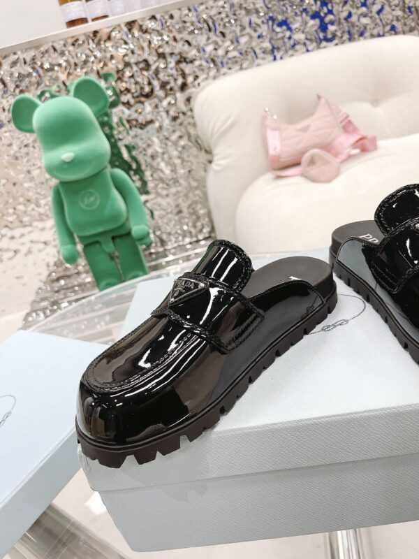 Prada Chocolate Brushed Mules Shiny Black For Women 1.6in/40mm PRD