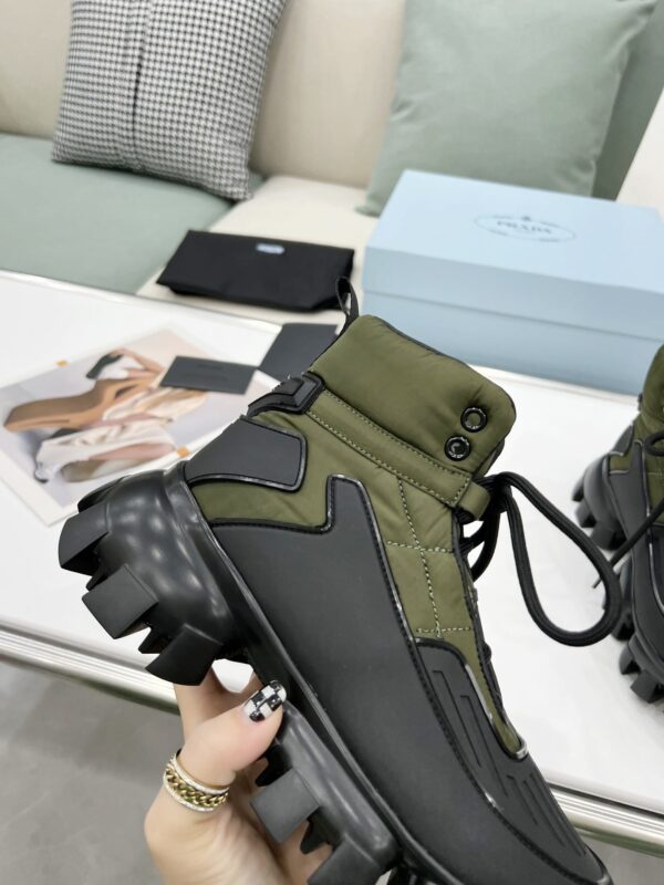 Prada Cloudbust Thunder High-Top Sneakers Forest Green/Black For Women 1.9in/50mm PRD 2TG189_3LGO_F0B80_F_G000