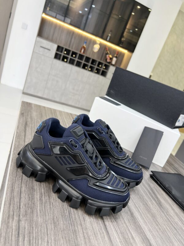Prada Cloudbust Thunder Sneakers Black And Blue For Women PRD 