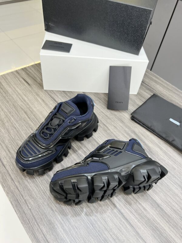 Prada Cloudbust Thunder Sneakers Black And Blue For Women PRD 