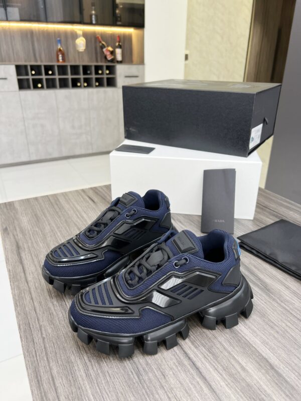 Prada Cloudbust Thunder Sneakers Black And Blue For Women PRD 