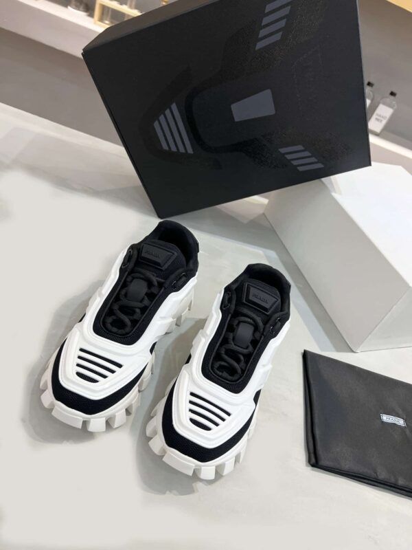 Prada Cloudbust Thunder Sneakers Black And White For Women PRD 