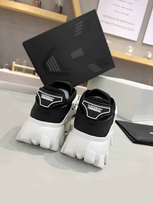 Prada Cloudbust Thunder Sneakers Black And White For Women PRD 