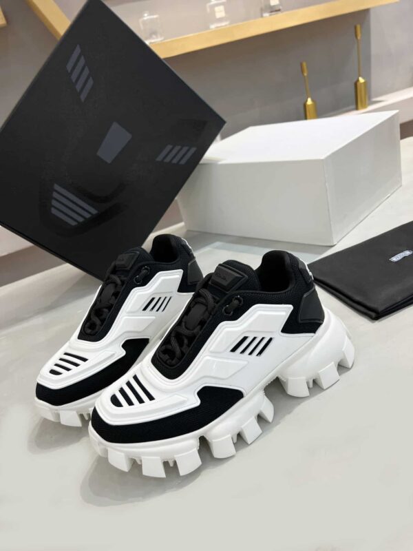 Prada Cloudbust Thunder Sneakers Black And White For Women PRD 
