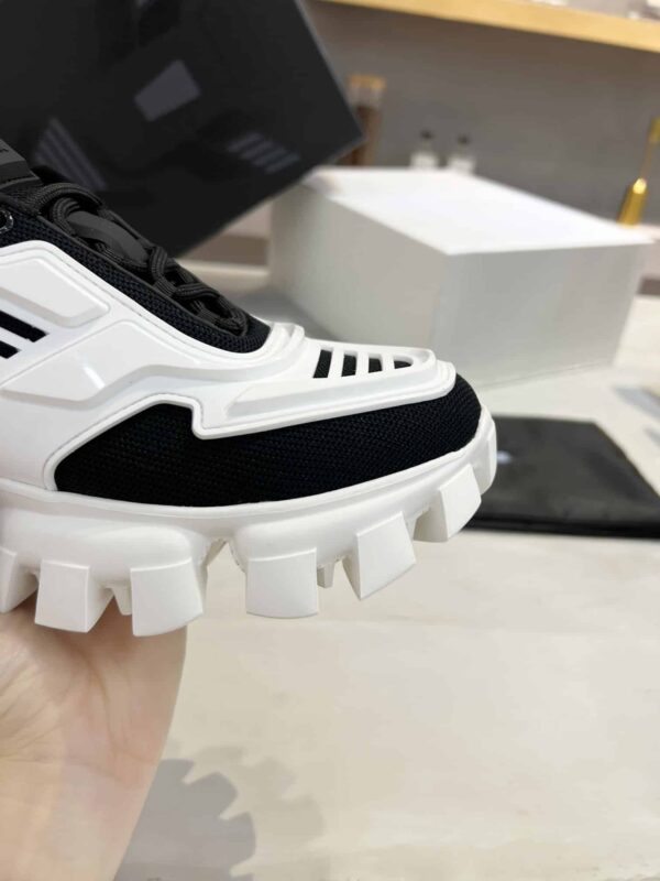 Prada Cloudbust Thunder Sneakers Black And White For Women PRD 