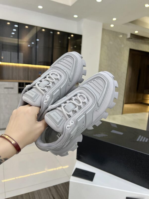 Prada Cloudbust Thunder Sneakers Silver For Women PRD 1E819L_3KR2_F0118_F_050