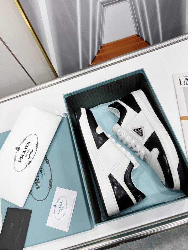 Prada Downtown Perforated Sneakers Black/White For Women 1.2in/30mm PRD 2EE364_3LKG_F0964
