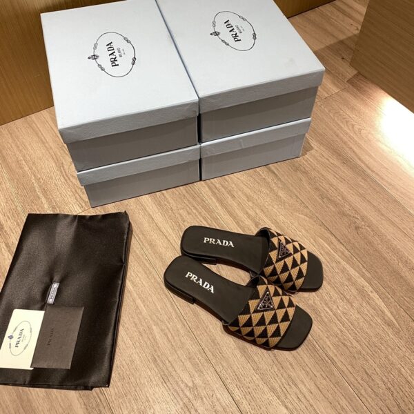 Prada Embroidered Fabric Slides Black/Beige For Women 0.4in/10mm PRD 1XX637_3LK6_F0Y30_F_010