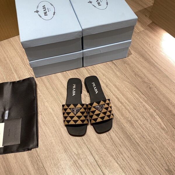 Prada Embroidered Fabric Slides Black/Beige For Women 0.4in/10mm PRD 1XX637_3LK6_F0Y30_F_010