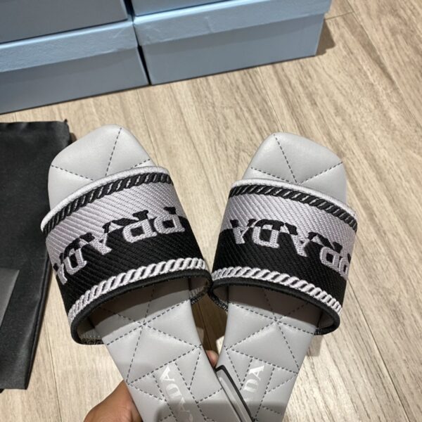 Prada Embroidered Fabric Slides Black/Grey For Women 0.4in/10mm PRD 1XX612_3LKB_F0EHZ_F_B010