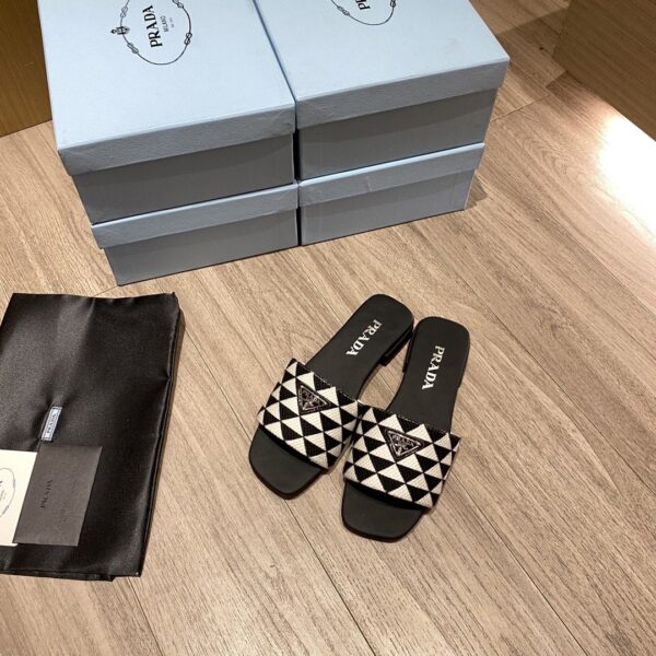 Prada Embroidered Fabric Slides Black/White For Women 0.4in/10mm PRD
