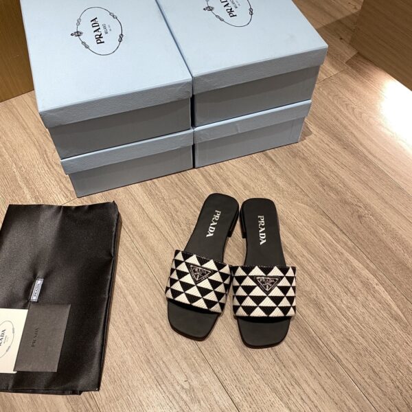 Prada Embroidered Fabric Slides Black/White For Women 0.4in/10mm PRD