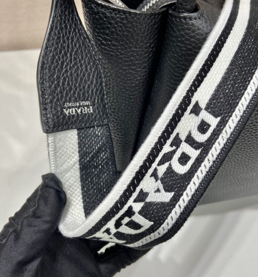 Prada Large Handbag Black For Women, Women's Bags 9in/23cm