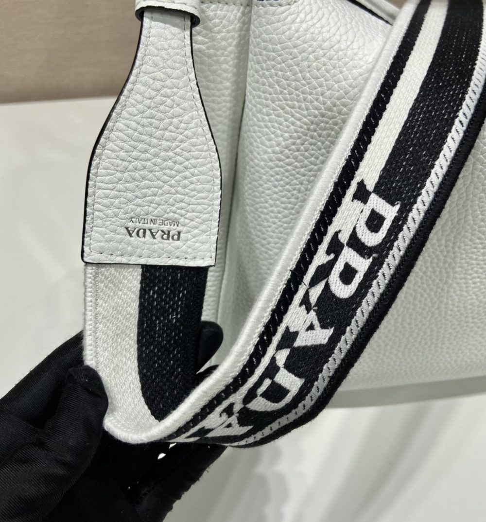 Prada Large Handbag White For Women, Women's Bags 9in/23cm