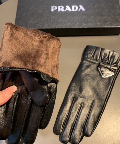 Prada Nappa Gloves In Black