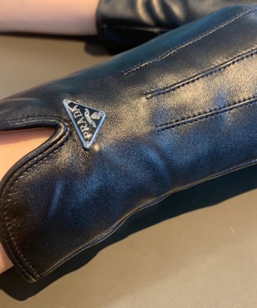 Prada Nappa Gloves In Black