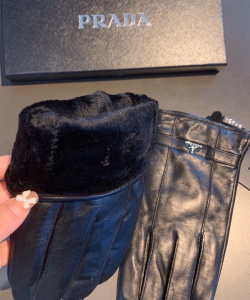 Prada Nappa Gloves In Black