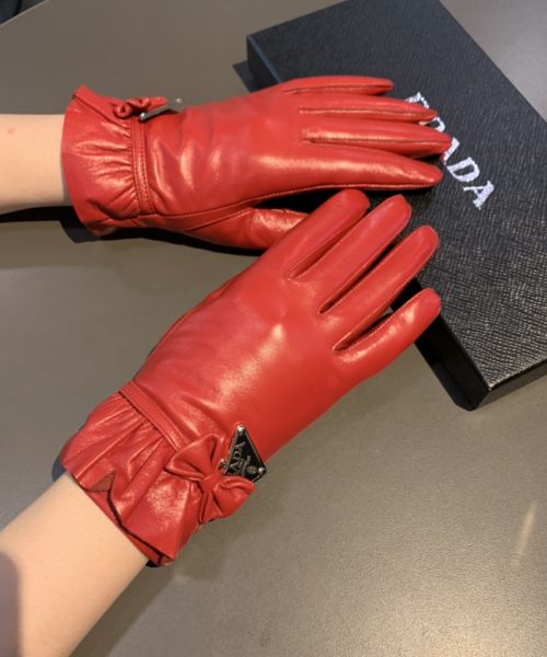 Prada Nappa Gloves In Red