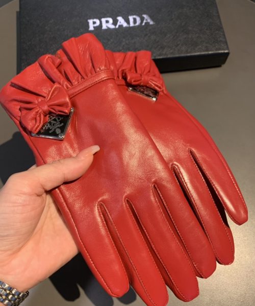Prada Nappa Gloves In Red