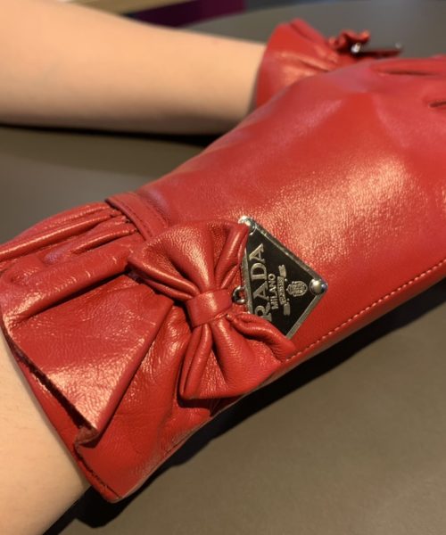 Prada Nappa Gloves In Red