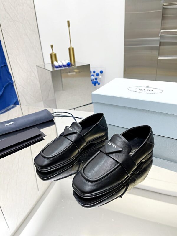 Prada Patent Loafers Black For Women PRD 