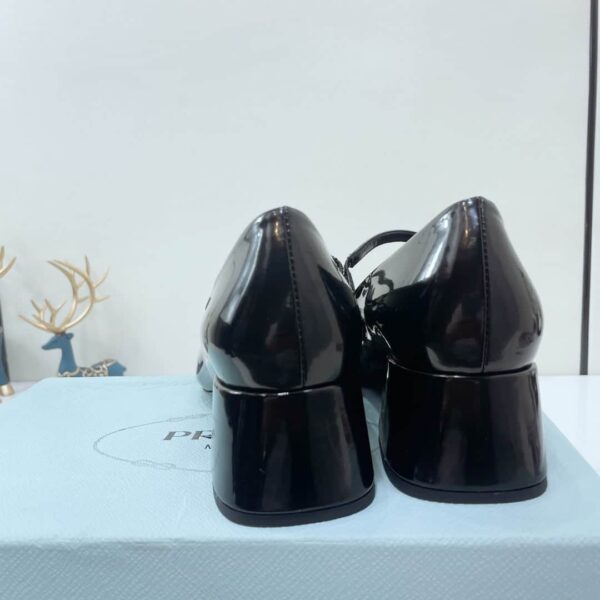 Prada Prada - Color Block With Rear Bridle Block Black For Women PRD
