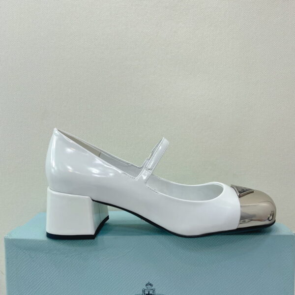 Prada Prada - Color Block With Rear Bridle Block White For Women PRD