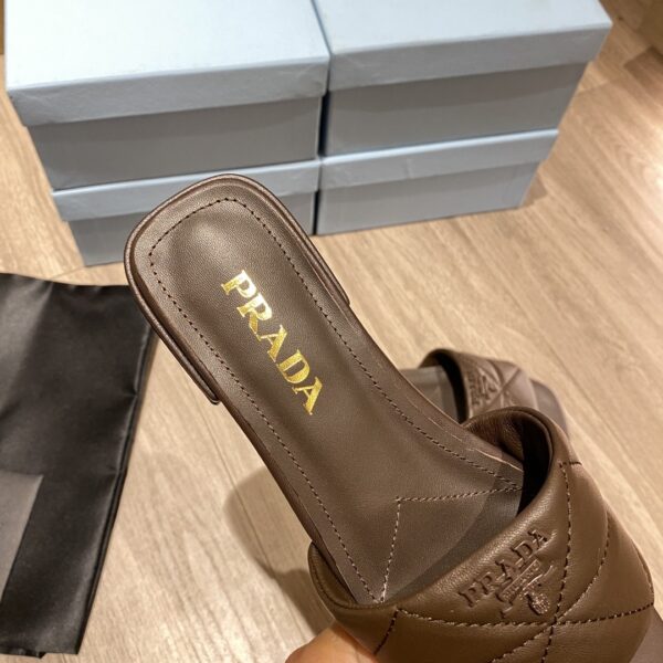 Prada Quilted Nappa Sabots Brown For Women 0.4in/10mm PRD 