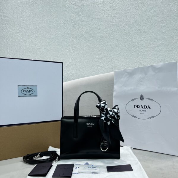Prada Re-Edition 1995 Brushed Mini Handbag Black For Women, Women's Bags 8.6in/22cm
