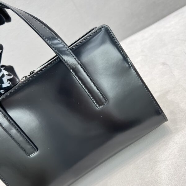 Prada Re-Edition 1995 Brushed Mini Handbag Black For Women, Women's Bags 8.6in/22cm
