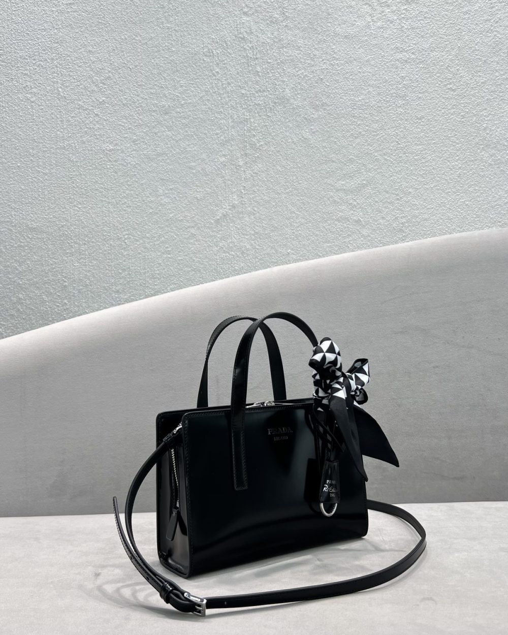 Prada Re-Edition 1995 Brushed Mini Handbag Black For Women, Women's Bags 8.6in/22cm