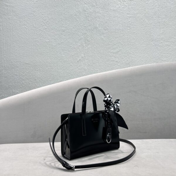 Prada Re-Edition 1995 Brushed Mini Handbag Black For Women, Women's Bags 8.6in/22cm