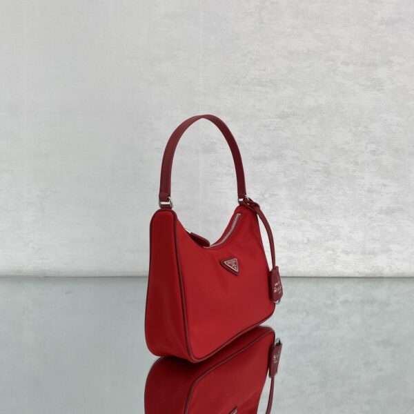 Prada Re-Edition 2005 Re-Nylon Mini Bag Red For Women, Women's Bags 8.6in/22cm